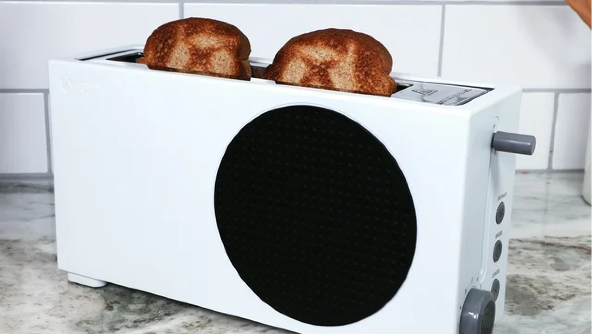 The Xbox Series S two-slice toaster is here and my body is b-ready