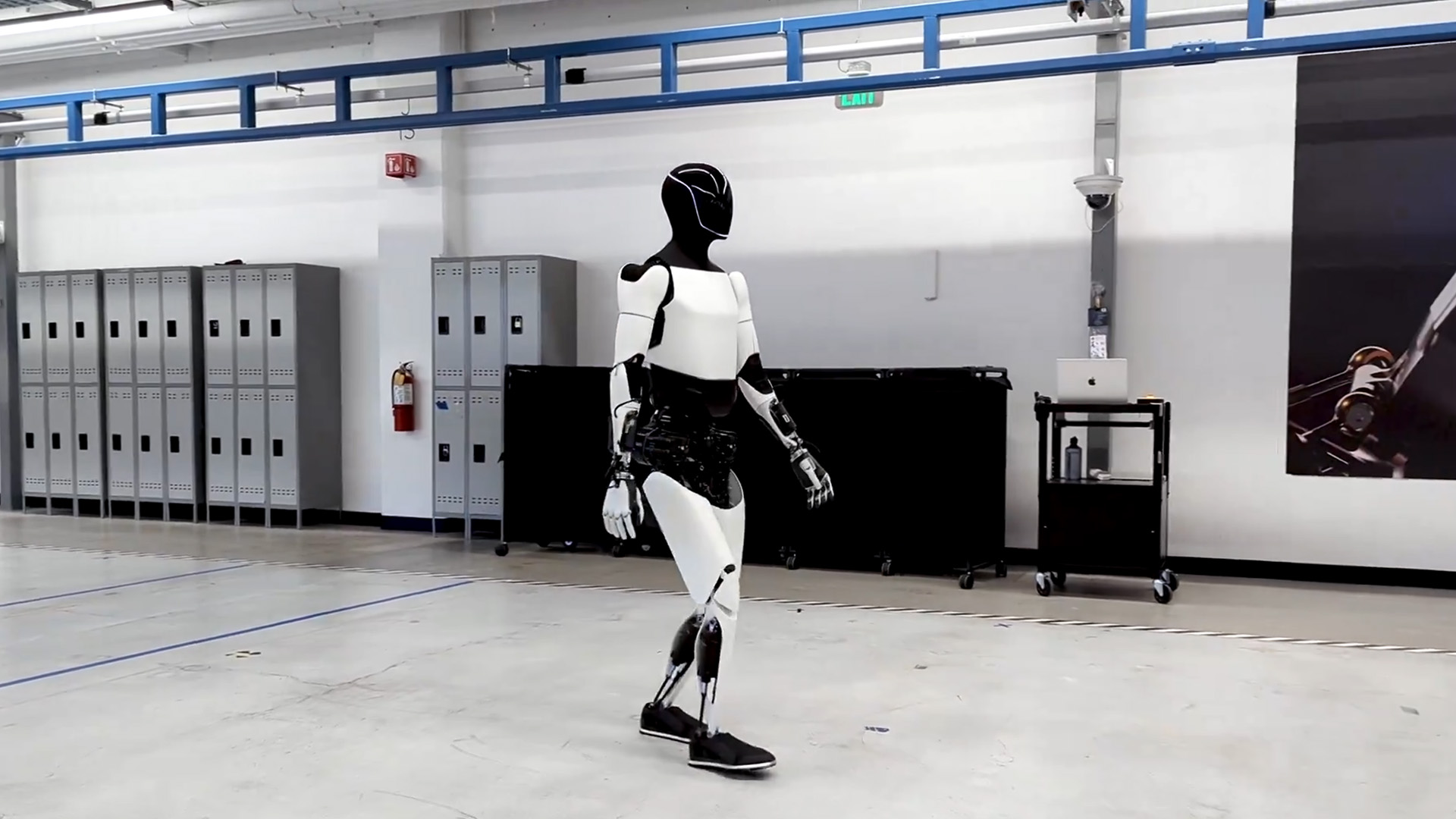 Tesla will roll out ‘genuinely useful’ humanoid robots to factory floor next year says Musk