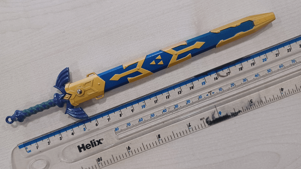 UK man imprisoned for 4 months after walking up to cops wielding 6-inch Master Sword