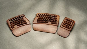 I can’t decide if I love or hate the look of this wooden split ergonomic keyboard. No, no, it’s the latter