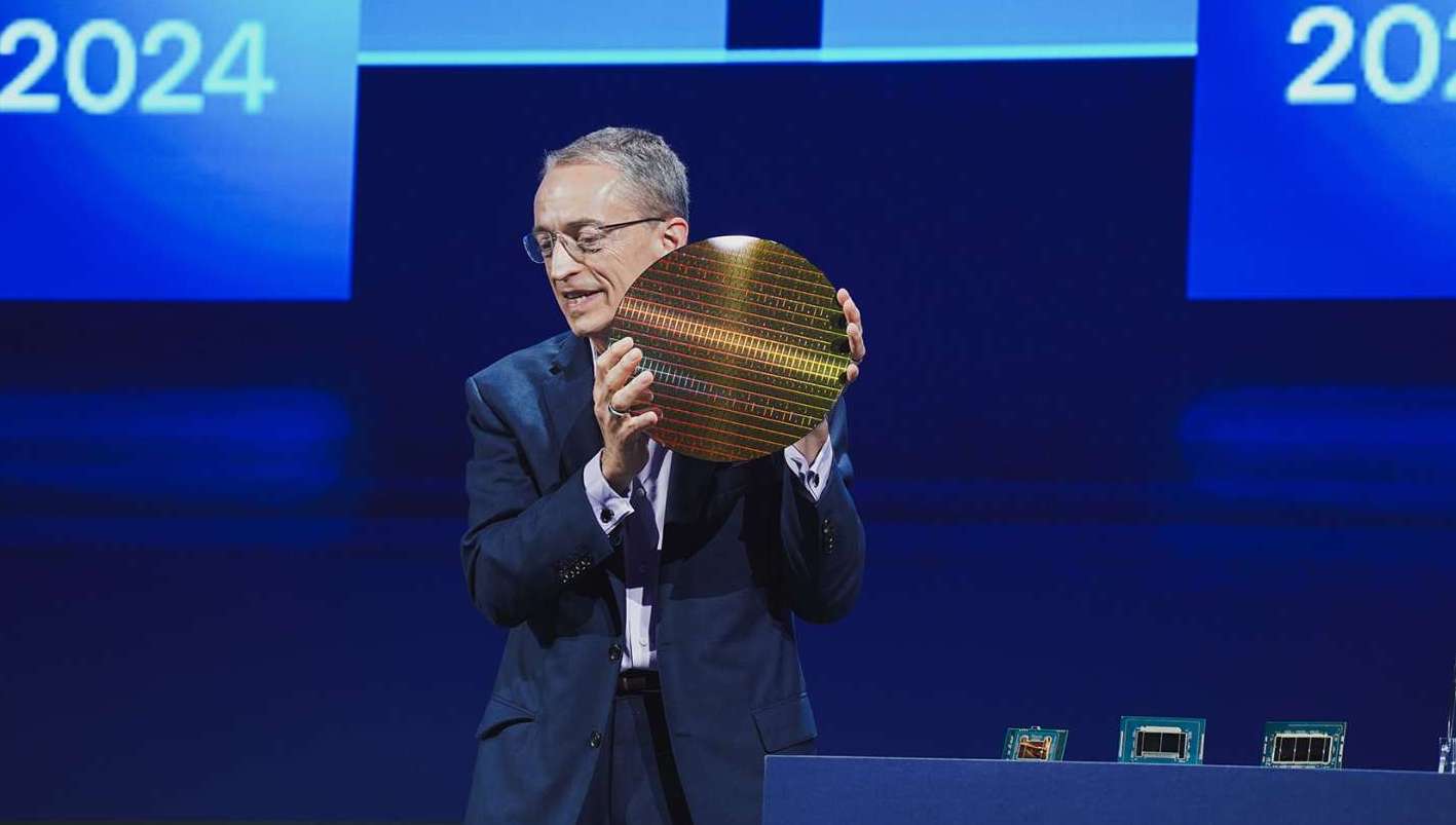 Ex-Intel CEO Craig Barrett suggests the company should ‘fire the board and rehire Pat Gelsinger to finish the job he has aptly handled over the past few years’