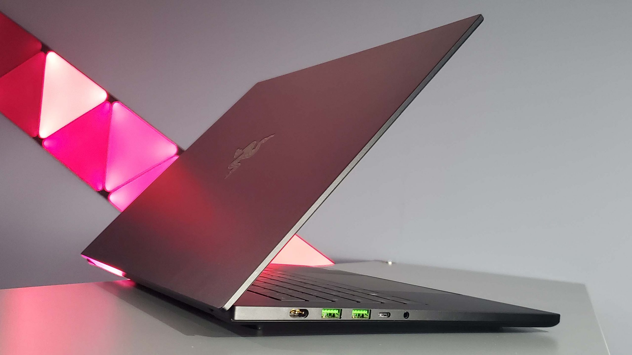 Razer has pulled the pricing and pre-order pages for its new Blade laptops and I think it’s pretty obvious what’s happening here