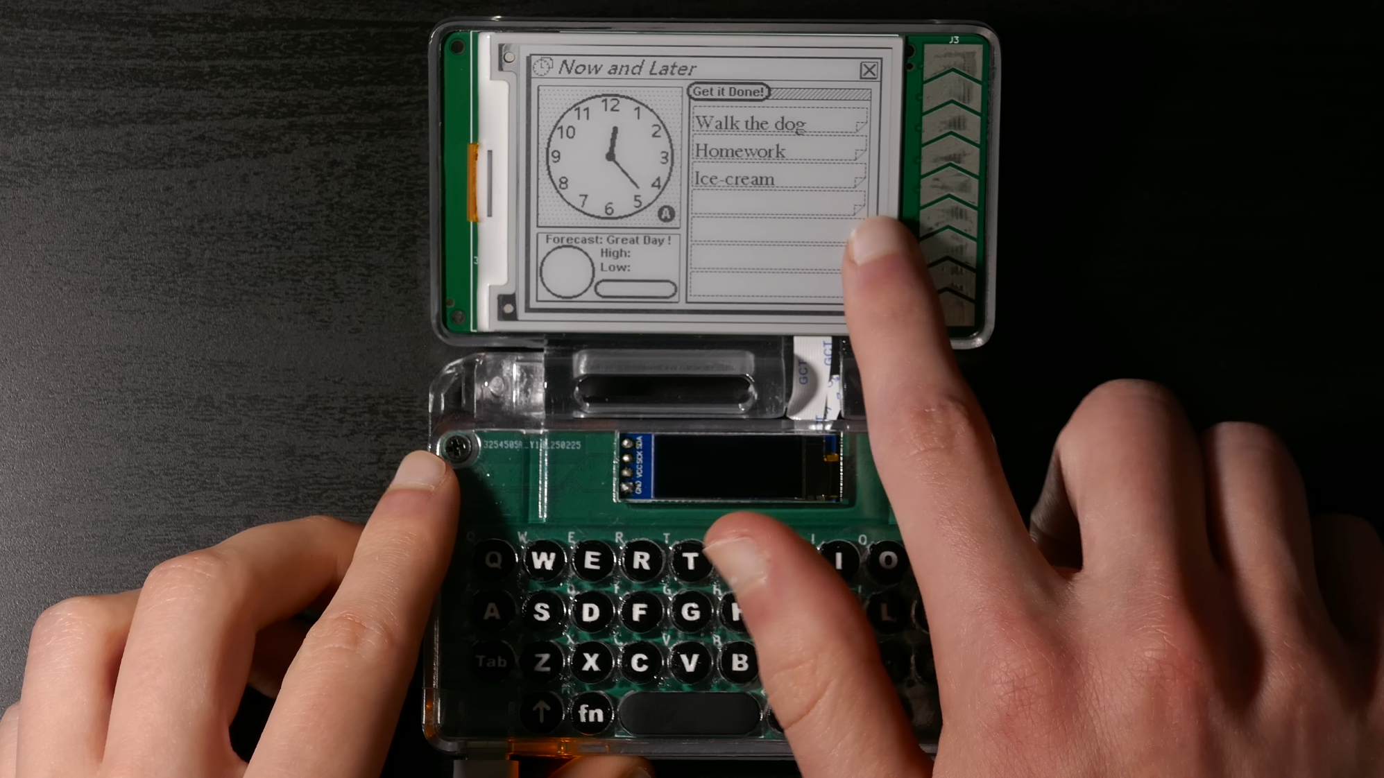 I never thought I’d want a ’90s PDA but this little DIY project has totally changed my mind