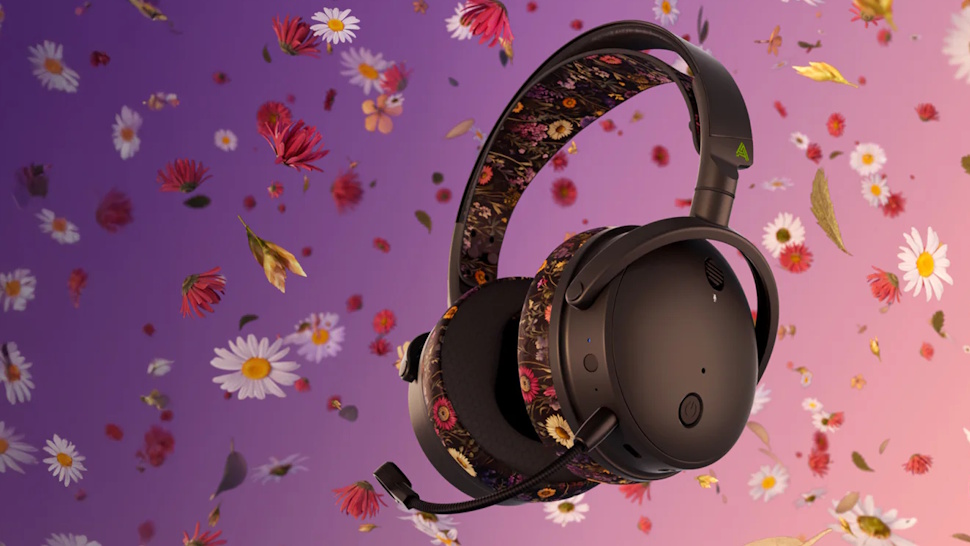 Xbox and Audeze have teamed up to give our favourite wireless gaming headset for audiophiles a gorgeous floral trim and I am in love with this unusual take on gamer chic