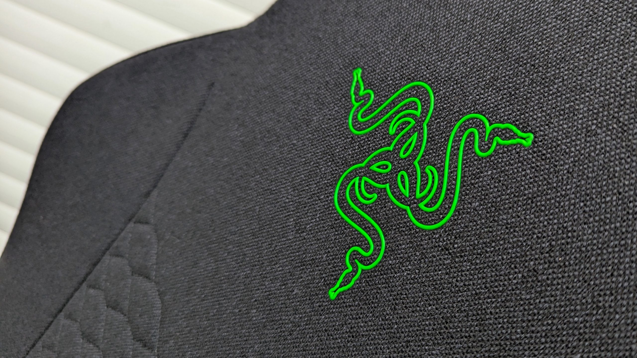 Razer Iskur V2 X review