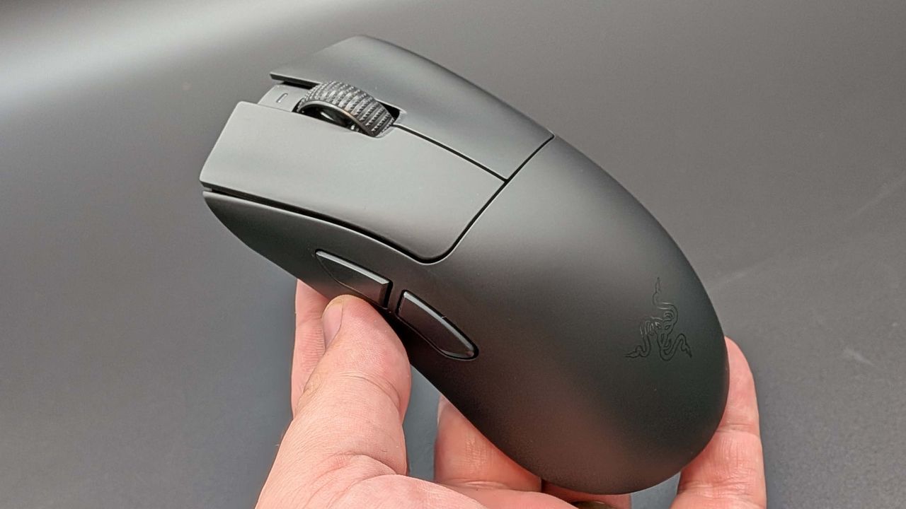 Razer DeathAdder V4 Pro review