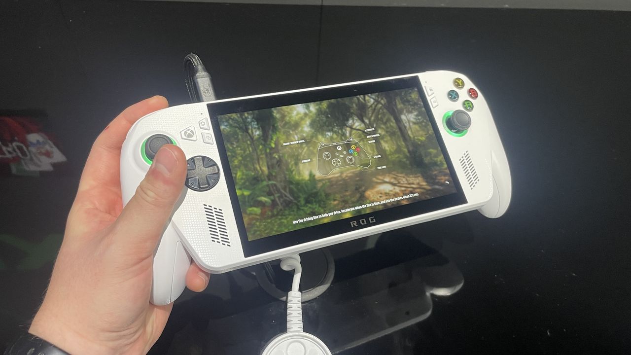 I just got my hands on the ROG Xbox Ally and can confirm the sheer comfort is worth that peculiar grip design