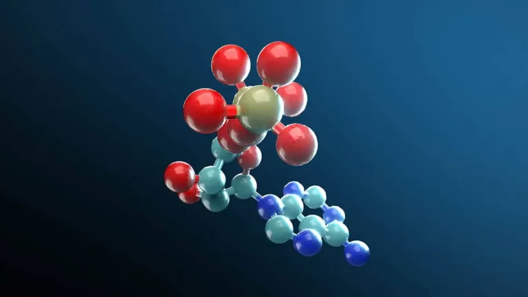 Reasoning Through Molecular Synthetic Pathways with Generative AI