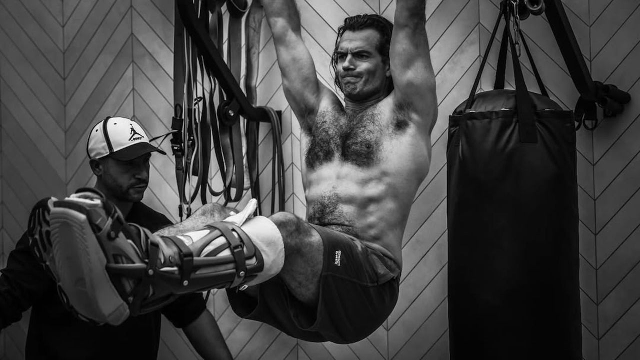 Henry Cavill bares rippling chest, powerful triceps, and deep-cut Planescape: Torment knowledge in new photo that inspires one PC Gamer editor to declare, ‘He just like me fr’
