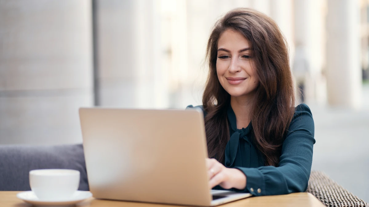 12 Ways People Are Quietly Getting Rich with AI (While Others Worry)