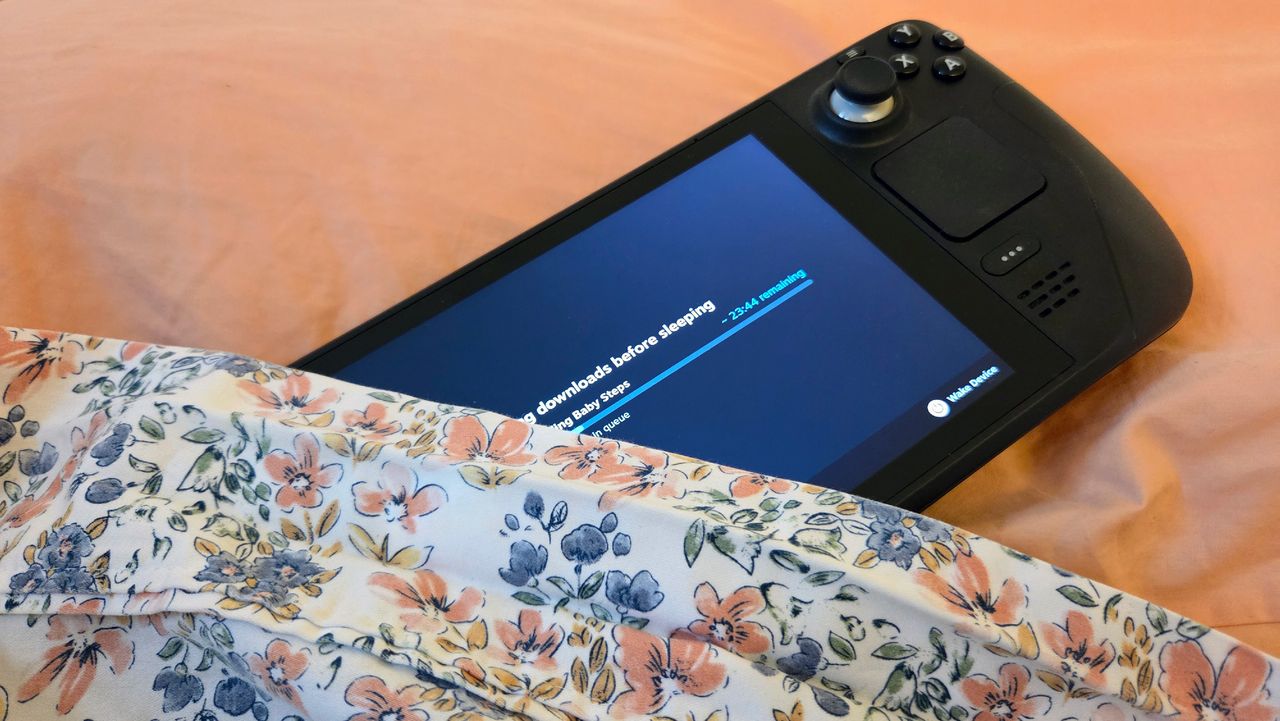 Finally! The Steam Deck can now download games in a new ‘display-off, low-power’ mode before automatically going to sleep