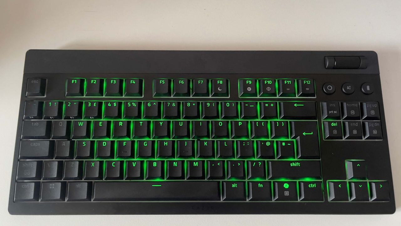 Razer Blackwidow V4 Low-Profile Tenkeyless Hyperspeed review