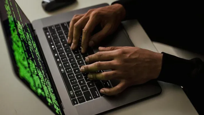 Overcoming Compute and Memory Bottlenecks with FlashAttention-4 on NVIDIA Blackwell 
