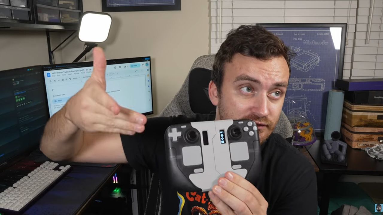Open source Steam Controller-a-like is a beast with new screens and gyro controls: ‘there’s so much more I can add’ says creator