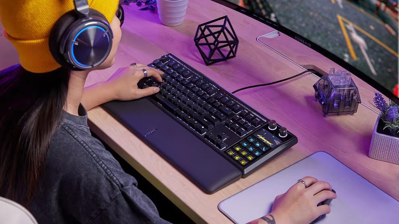 Set sail into the seas of streaming with Corsair’s new Galleon 100 SD keyboard, with its built-in deck