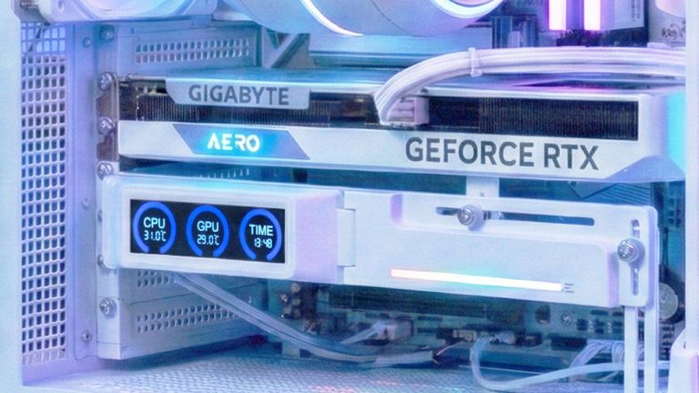 Zalman heard you like screens, so it put a screen on a GPU support bracket to go with your umpteen other PC case screens