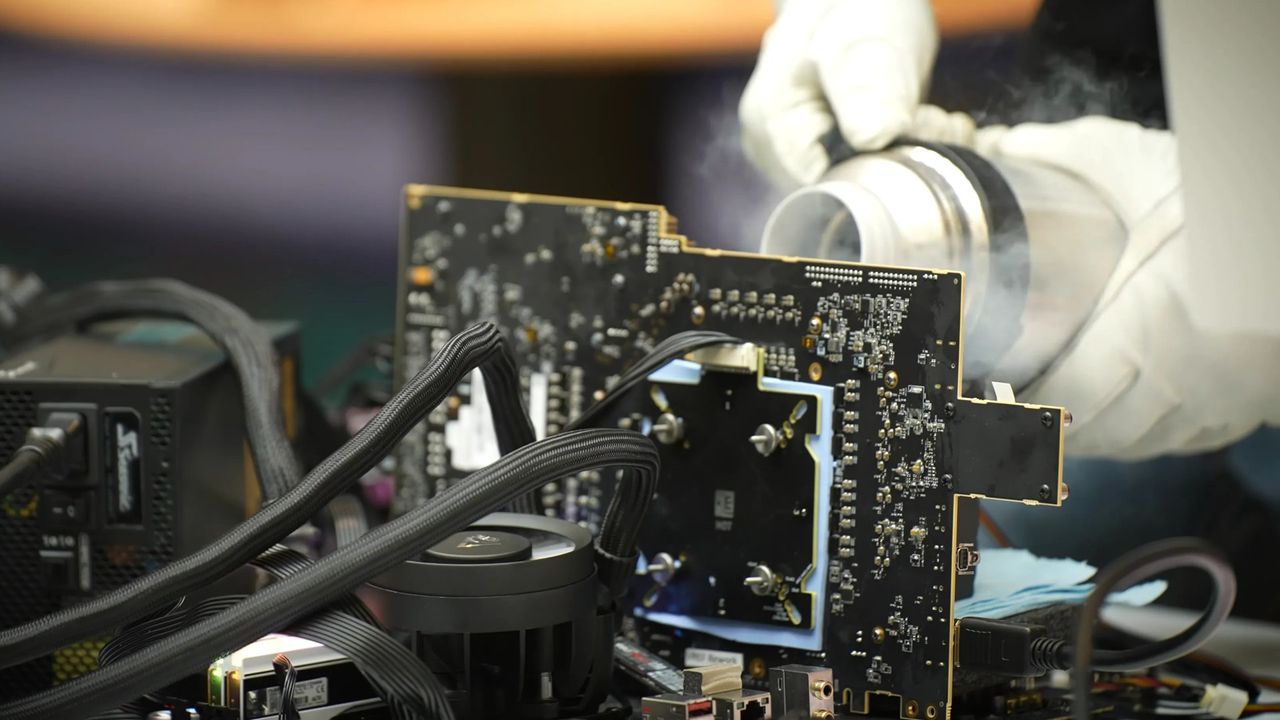 If I had just set a new world record for GPU overclocking, I’d surely be making a lot more fuss about it than AMD has