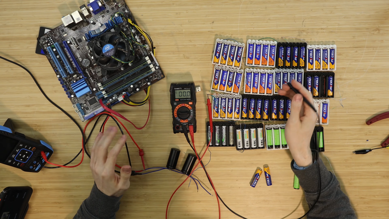 Tech creator proves for a second time that AA batteries are not a practical power alternative for your gaming PC