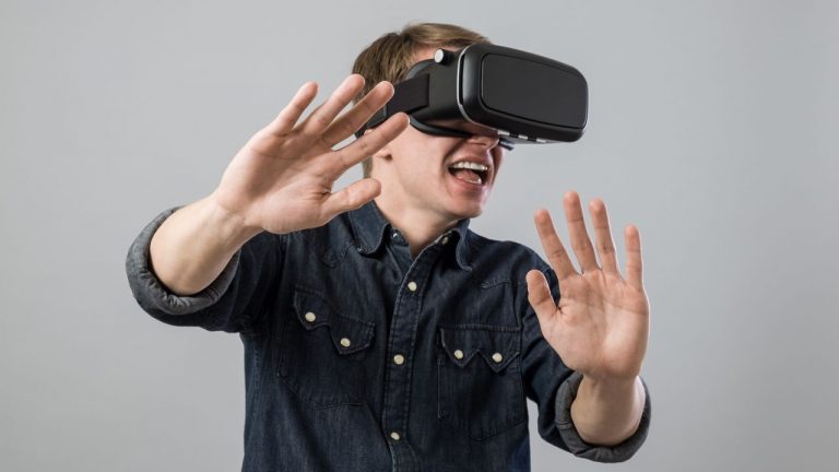 Is smellovision the future of VR gaming?: ‘Projectile vomiting as your headset psychically projects the scent of yeast-infected rotting fish from the pregnant fox OC on the other side of the room’