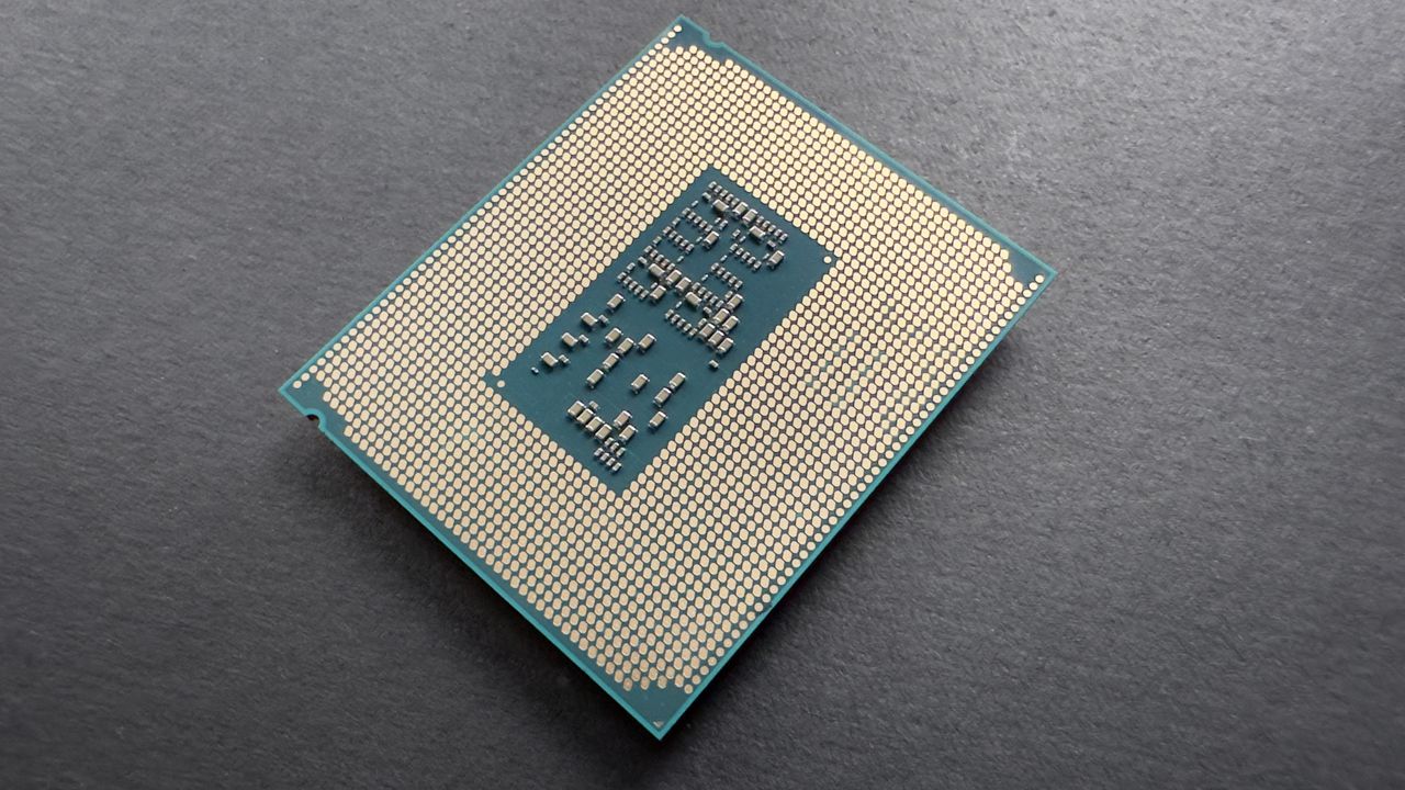 Guess what else the PC industry is short of now? Yes, that’s right: multilayer ceramic capacitors