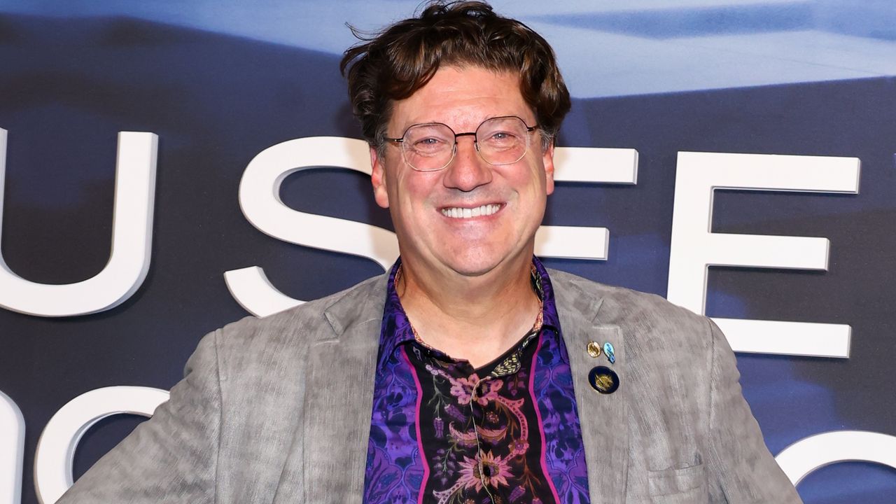Randy Pitchford says Gearbox has a firm no-AI policy after posting an AI-generated image of an AI working at Gearbox