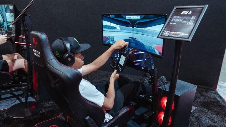 SimRacing Expo’s first-ever US event proves driving sims have finally hit the American mainstream