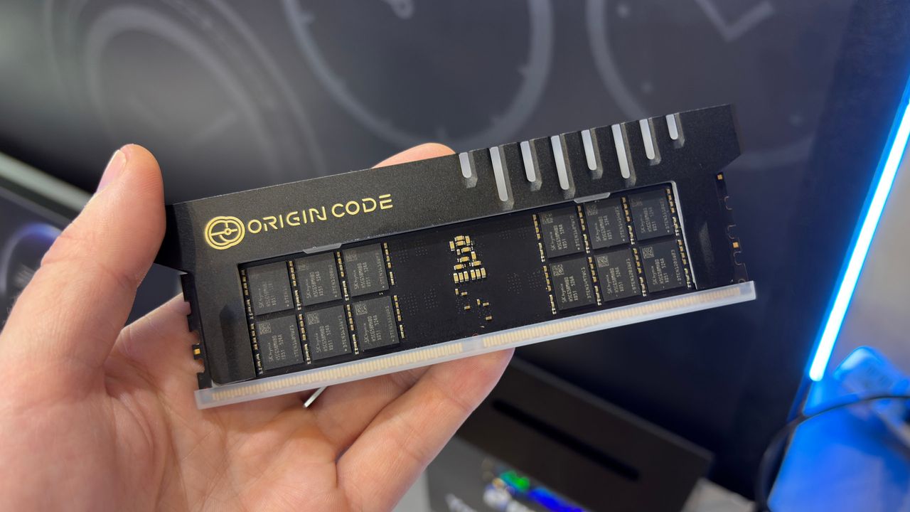 Sticking two fingers up at the economy, Biwin’s new Origin Code memory sticks are as extreme as you could imagine, with up to 256 GB of DDR5-8000 CL42