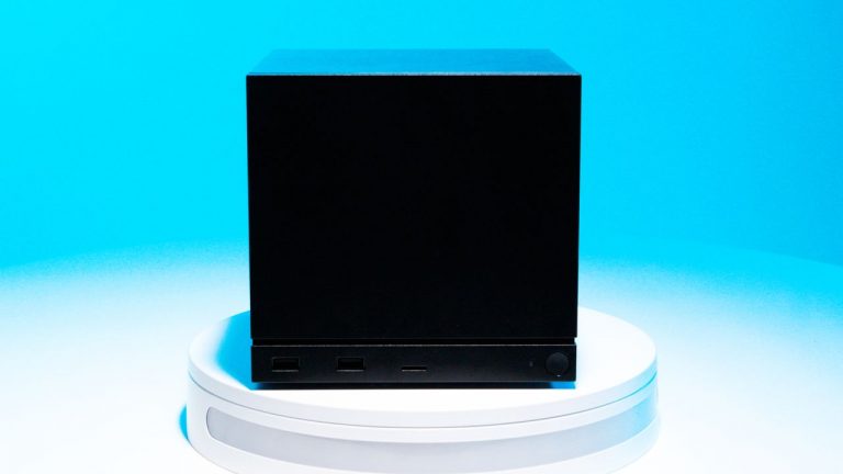 Steam Machine is here, starts at $1,049—sign up live for 512 GB/2 TB model, with optional Steam Controller