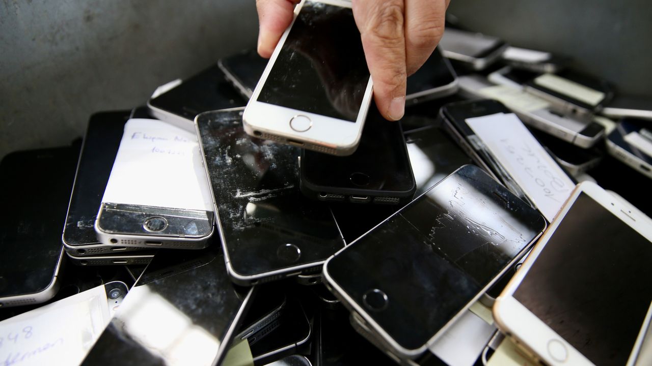 Uni researchers plan to build a low-carbon data center hivemind from 2,000 Pixel smartphones—with Google’s help, no less