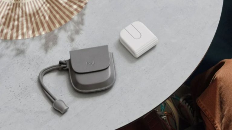 Logitech’s new mouse comes with a little bag to carry it around in. Oh, and it’s foldable too