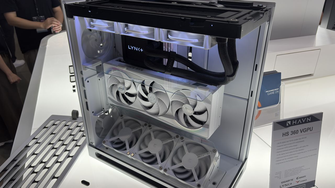 Havn is making a smaller, lighter version of the excellent HS 420, with a few convenient upgrades too