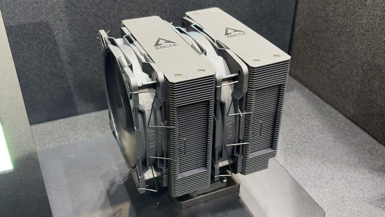 While everyone seems to be ignoring the state of the economy at Computex, Arctic is keeping things real by giving us a new, affordable CPU cooler