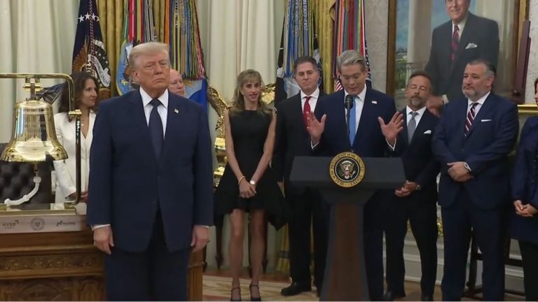 After buying up between $1m and $5m in Dell stock this year, Trump tells everyone to ‘go out and buy a Dell computer’. Again.