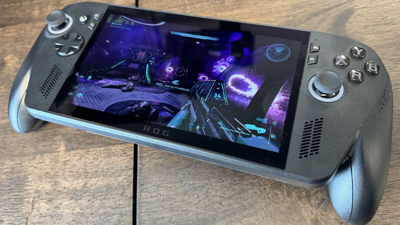 I would only play Halo: Campaign Evolved on handheld with upscaling