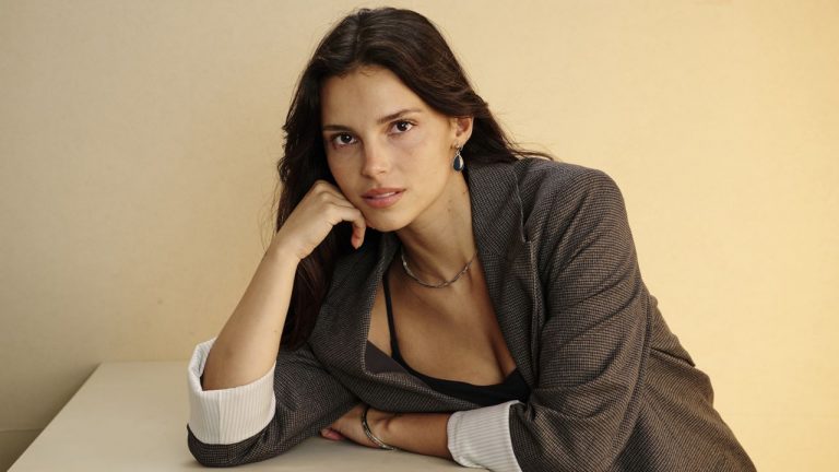 Obsession star Inde Navarrette built her gaming PC just like you and me: By watching Henry Cavill do it first