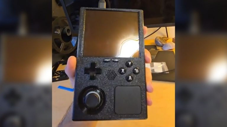 Is it a bird? Is it a plane? No, it’s the Steam Boy, a Steam Deck crammed inside a Game Boy-like chassis