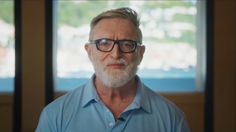 ‘Dude no joke looks like Hugh Jackman now’: The internet is swooning over Gabe Newell’s svelte new look at The International